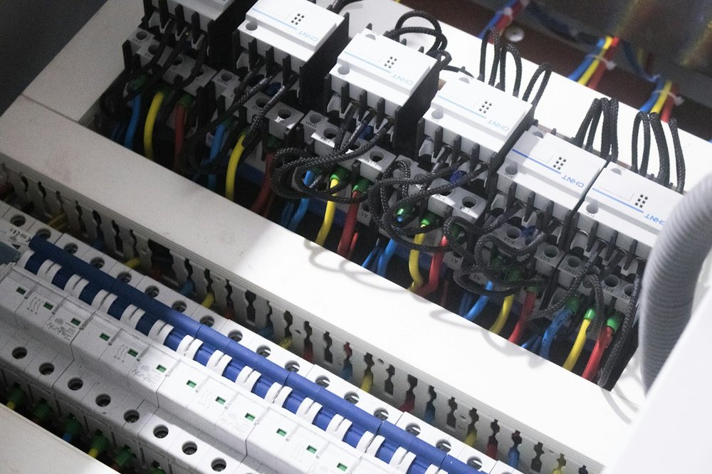 Electrical breaker panel wiring by FeliFix